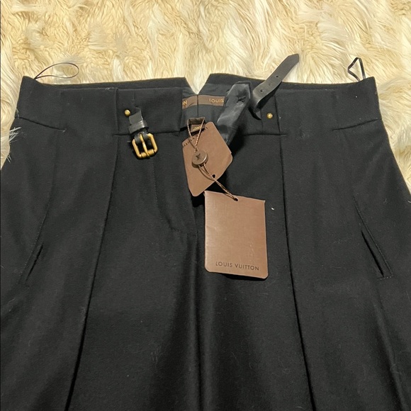 AUTHENTIC NWT Louis Vuitton Black Wool Wide Leg Pants with Gold Buckle
